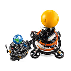 Lego - Technic - Planet Earth and Moon in Orbit - Construction Set Toys