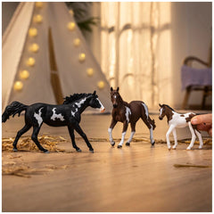 Schleich - Horse Club - Paint Horse Stute - Action- und Spielzeugfiguren - 14901