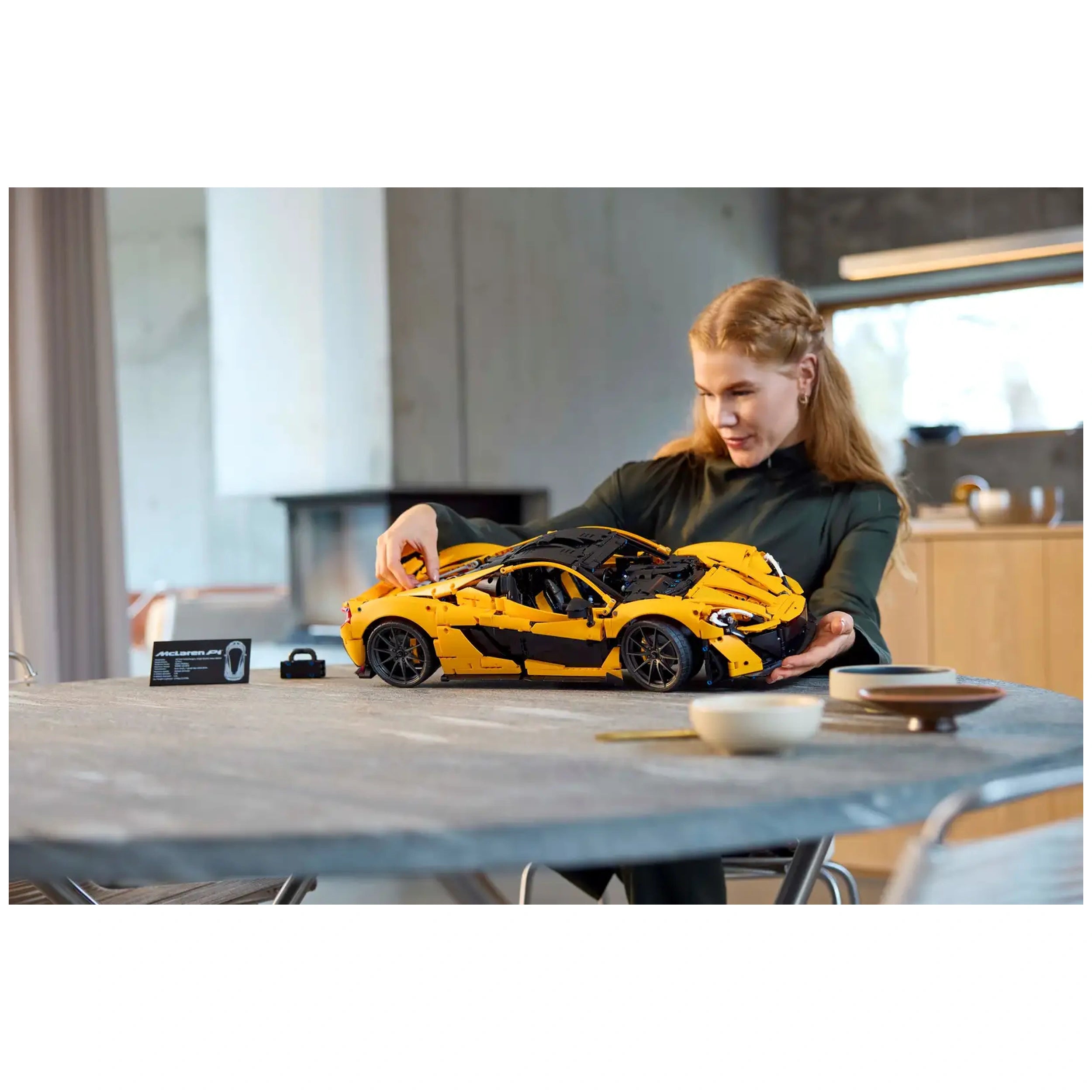 Lego - Technic - McLaren P1 - Construction Set Toys