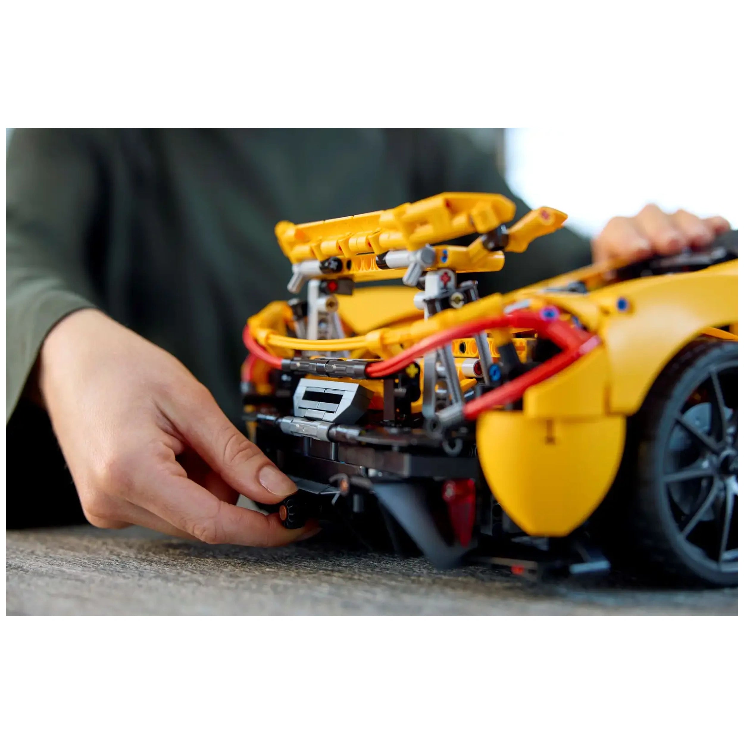 Lego - Technic - McLaren P1 - Construction Set Toys