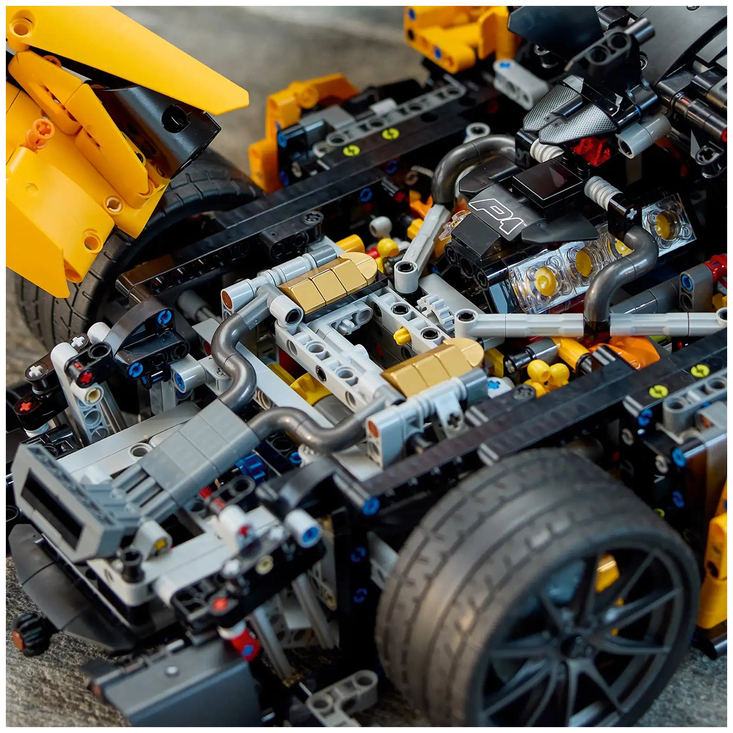 Lego - Technic - McLaren P1 - Construction Set Toys