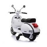 LAMAS - Vespa Electric PX150 White 12V Replica - Ride On Toy 154/33987