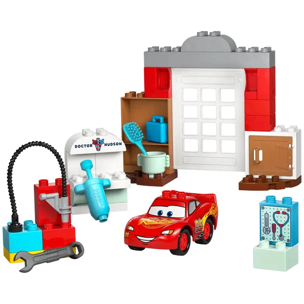 LEGO DUPLO Disney Pixar Cars McQueens Besuch in Docs Garage Bau-Set Spielzeug