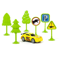 Molto Beast Wheels toy race car set features a yellow car, three green trees, and four green signposts on a white background.