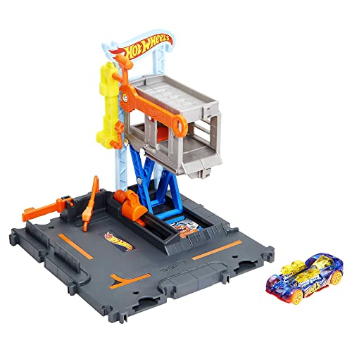 MATTEL  - Hot wheels city downtown repair station playset with 1 hot wheels car, connects to other sets & tracks, gift for kids ages 4+
